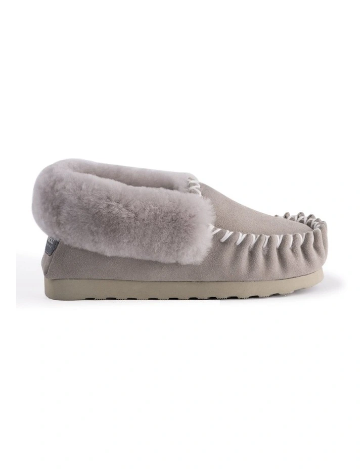 Hand Stitched Womens Sheepskin Moccasin Light Grey 3 Hand Stitched Womens Sheepskin Moccasin Light Grey - Image 3