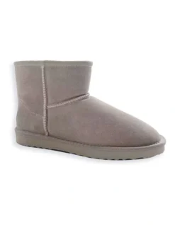 Short Sheepskin Ankle Boot In Light Grey