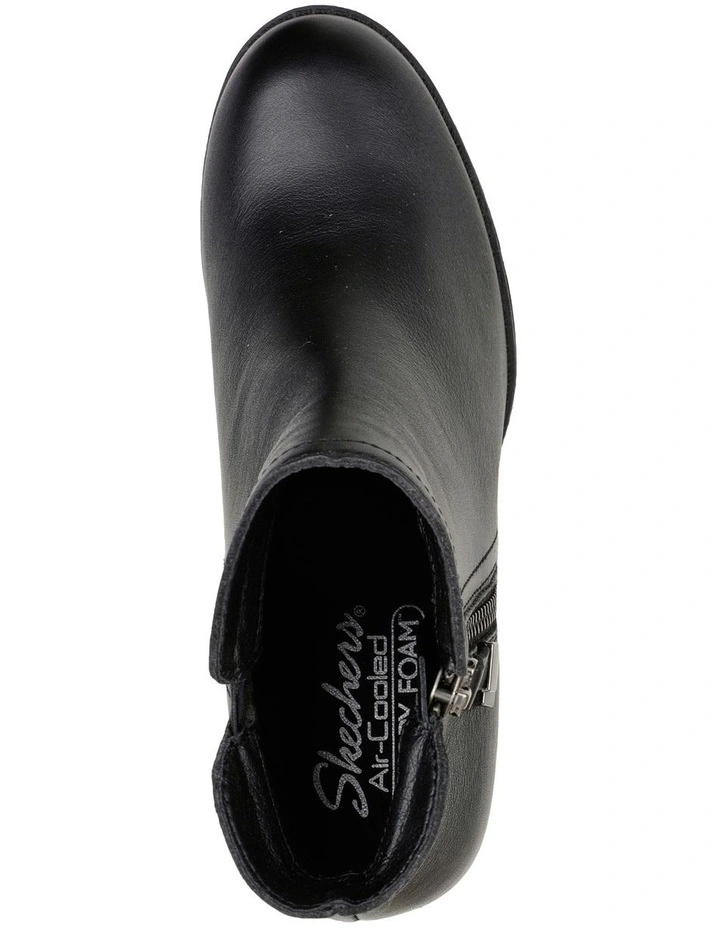 Skechers Taxi Sneaker In Black 5 Skechers Taxi Sneaker In Black - Image 5