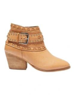 Bossy Natural Glove Boots