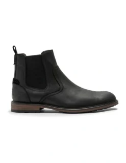 Dargaville Chelsea Boot In Black