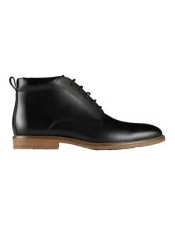 Tillman Leather Chukka Boots In Black