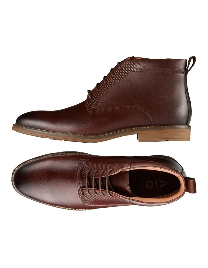 Tillman Leather Chukka Boots In Brown 2 Tillman Leather Chukka Boots In Brown - Image 2
