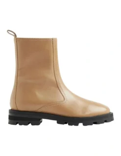 Megan Ankle Boot In Cashew