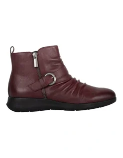 Frier Leather Boot In Dark Red
